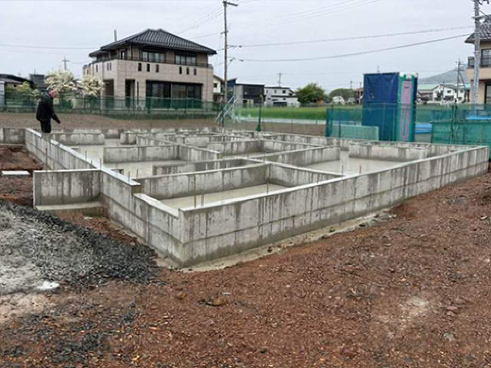 基礎工事
