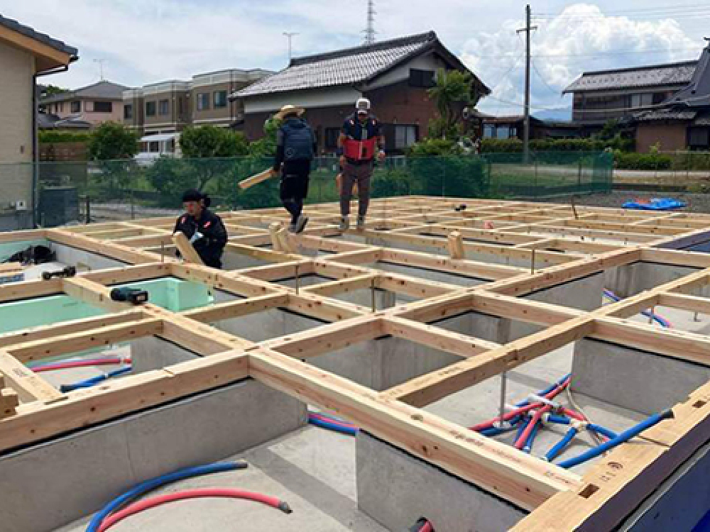 土台据え