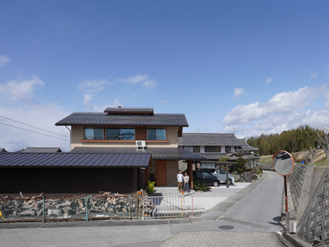 愛情をもって住み継ぐ手刻みの家～暮らしのインタビュー