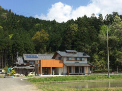 余呉湖と山々の風景が心を癒す暮らし