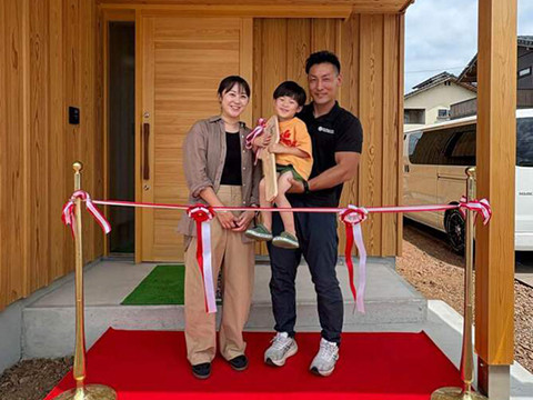 ギターを思いきり楽しむ、若夫婦の暮らし～長浜市 Y様邸